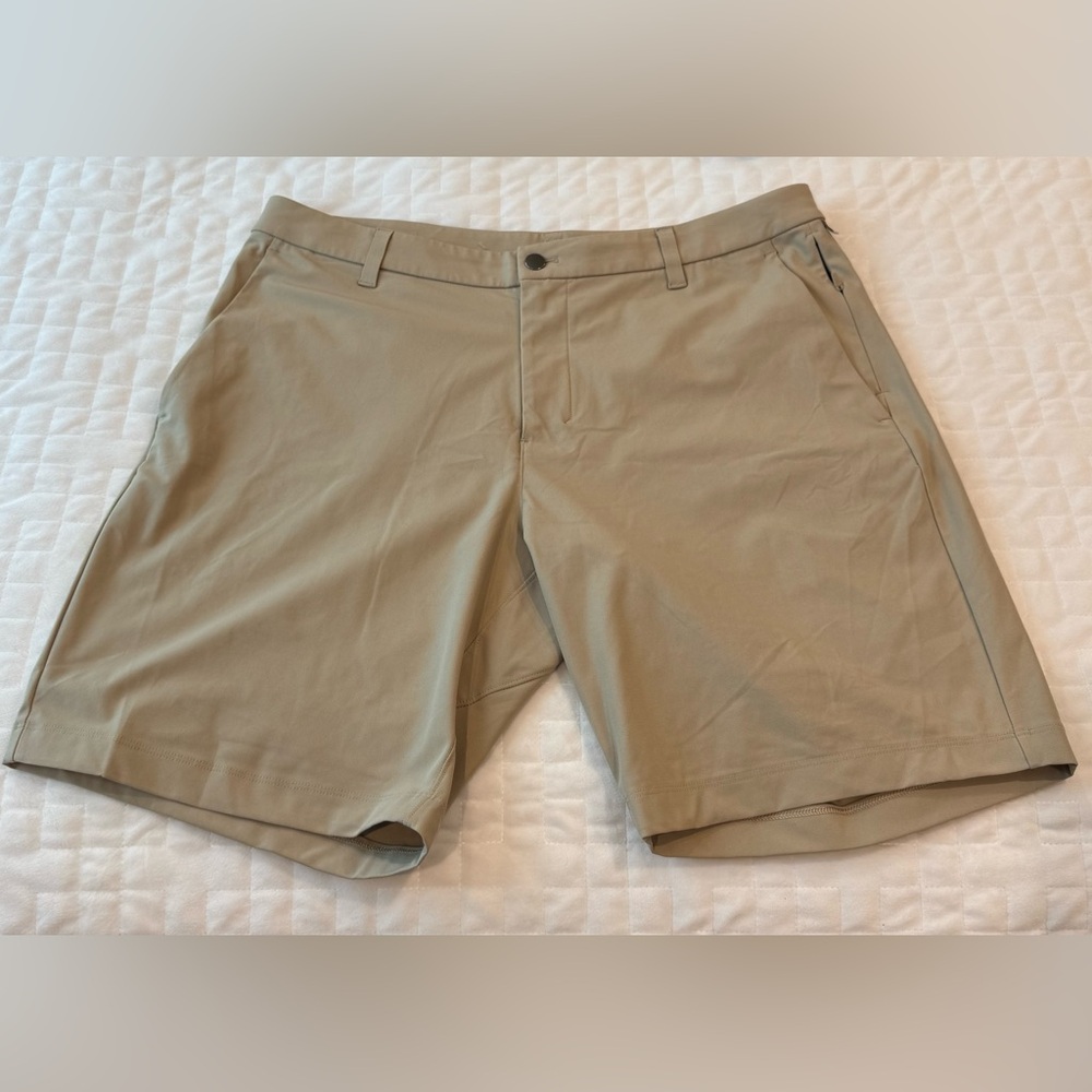 lululemon athletica men’s shorts